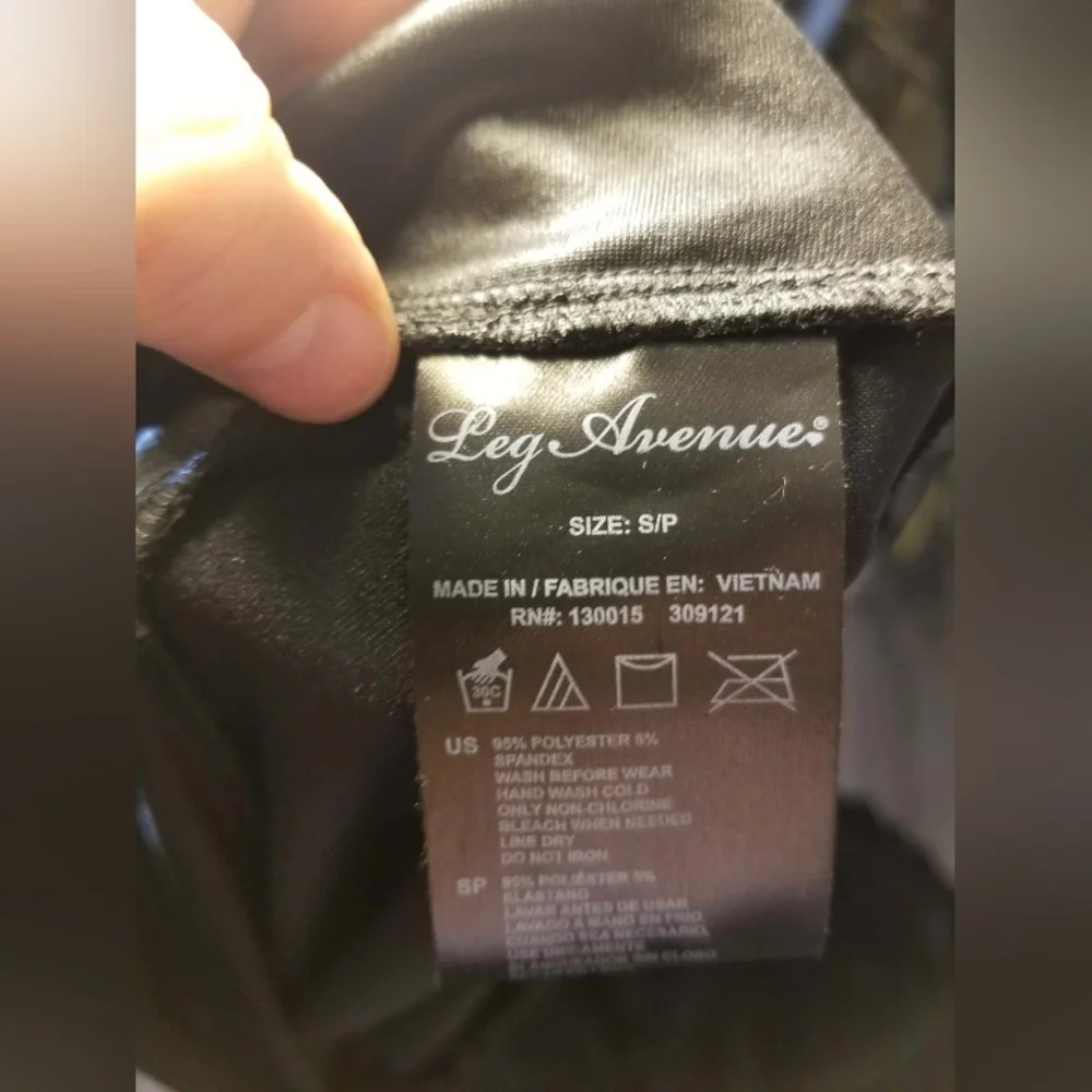 Leg Avenue Sexy Black Long Sleeve Bodysuit & Ruffled High/Low Skirt Size Small - Picture 2 of 8